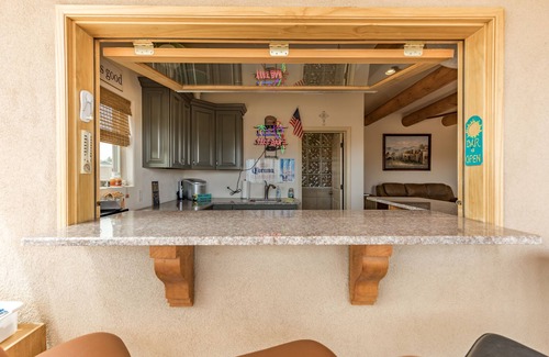 Ranchito House | Beautiful Custom Quiet Poolside Casita