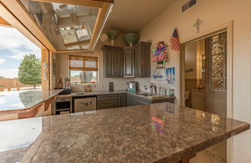 Ranchito House | Beautiful Custom Quiet Poolside Casita