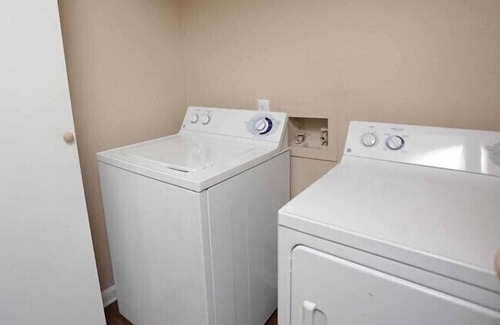 Duncanville House | 🌟Beautiful Dallas/ Duncanville townhome❗️W/Patio 5star host on other sites