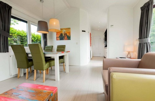 Veen Ski Chalet | Beautiful detached holiday home for 4 people.