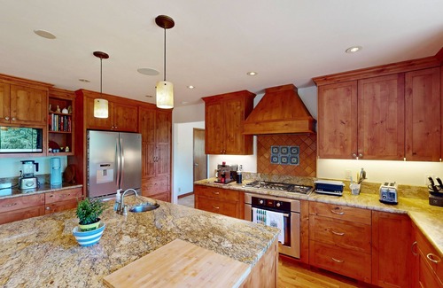 Freestone House | Beautiful dog-friendly Sebastopol home w/private pool & game room