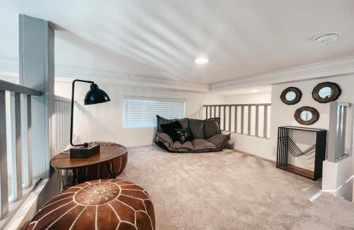 Old Southwest Apartment | Beautiful Downtown Cottage Onyx