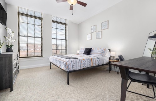 Johnson City Apartment | Beautiful Downtown Johnson City Loft 2BR, 2BA