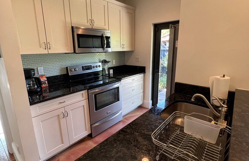Victoria Park House | ⭐️Beautiful Duplex in Victoria Park!⭐️