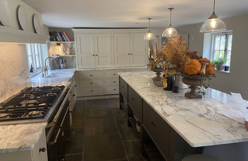 Walton-on-Thames House | Beautiful English Cottage beside the wonderful Burhill Golf Course in Surrey