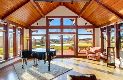 Friday Harbor House | Beautiful & Enjoyable Estate! Hot Tub! (sjvve)