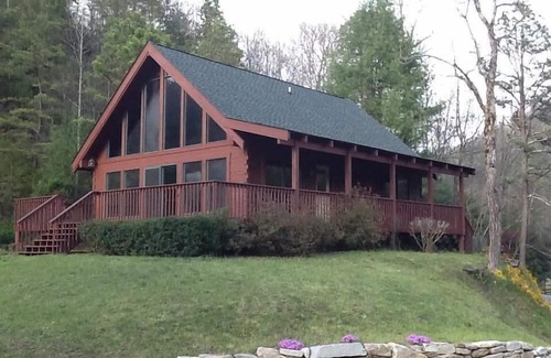 Brevard Cabin | Beautiful Equestrian Estate - Rated 'Exceptional' since 2014