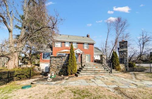 Loveland House | Beautiful Equestrian Estate home w/Hot Tub!