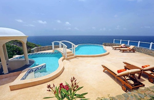 Gate Park Villa | Beautiful Equinox Luxury villa
