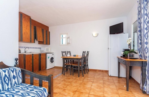 Cala'n Bosch Apartment | Beautiful Apartment "Bon Repos A7" with Pool, Wi-Fi, Terrace and Garden