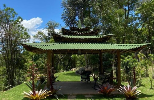 Sousas Cottage | Beautiful estate with swimming pool, tennis court, sauna, gardens, lakes and native forest