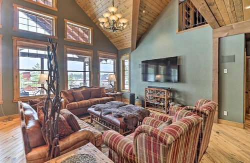 Eureka House | Beautiful Eureka Cabin Rental on Golf Resort!