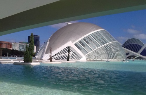 Valencia City Centre Apartment | BEAUTIFUL EXCLUSIVE APARTMENT NEAR THE AVE TRAIN STATION