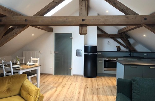 Salzweg Apartment | Beautiful exclusive loft apartment on an idyllic old courtyard