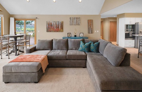 Ridgway House | Beautiful Executive Rental in Ridgway- Amazing Views - Pets welcome!