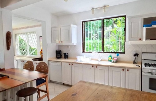 Halcyon Heights House | Beautiful Family Home with Pool, direct access to tennis courts.