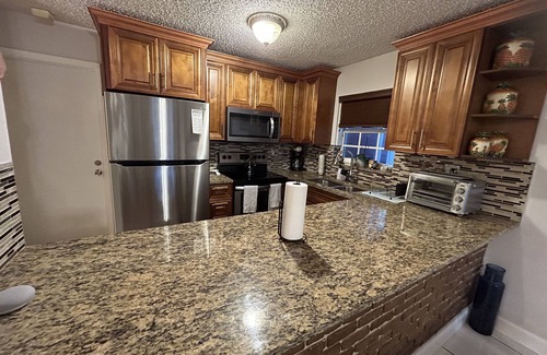 North Lauderdale House | Beautiful Family home