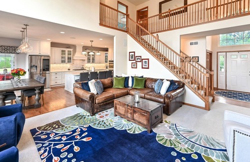 Menomonee Falls House | Beautiful Family Home Away from Home