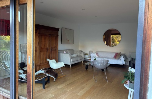 Boutonnet Apartment | Beautiful family apartment nestled in a haven of greenery in the city center!
