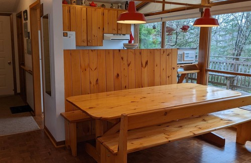 Highland Grove Cottage | Beautiful Family Cottage, Baptiste Lake