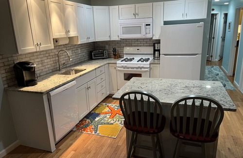 Wildwood Condo | Beautiful FAMILY Condo Steps From Beach & Boardwalk. No prom/graduation parties.