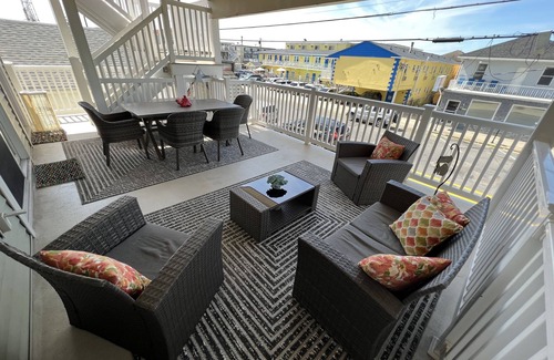 Wildwood Condo | Beautiful FAMILY Condo Steps From Beach & Boardwalk. No prom/graduation parties.