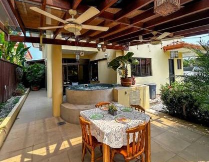 Tarcoles House | Beautiful Family Villa near Punta Leona
