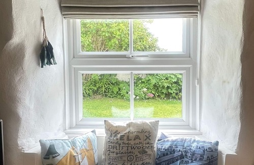 St. Keverne Cottage | Beautiful Family Friendly Cottage - Village Centre with Private Enclosed Garden