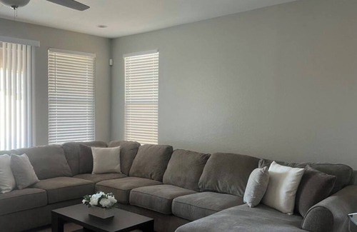 Festival Ranch House | Beautiful, Family-Friendly, Clean & Cozy 3 BR Home