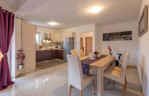 Kapelica Villa | Beautiful family-friendly villa, pool & private garden, 15 minutes from the beach