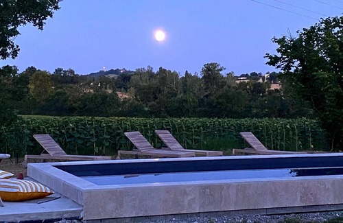 Montiron House | Beautiful family home in a quiet location, quality fittings and tasteful decoration.