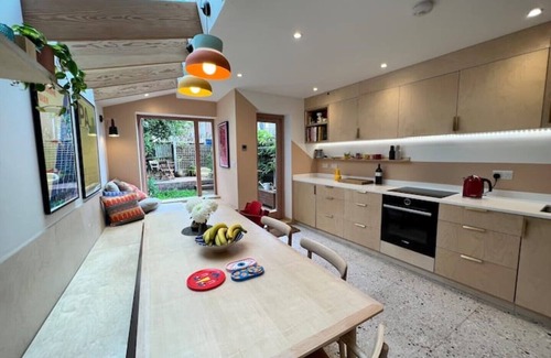 Wood Street House | Beautiful family home in Walthamstow near tube