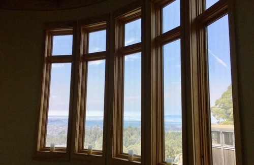 Forestland House | Beautiful Family Home in the Oakland Hills with Panoramic SF Bay Views