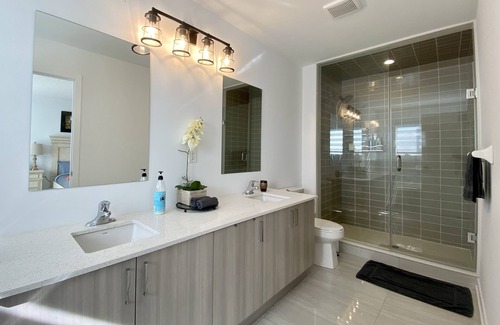 Whitby Condo | Beautiful Family Home Near a Nordic Spa