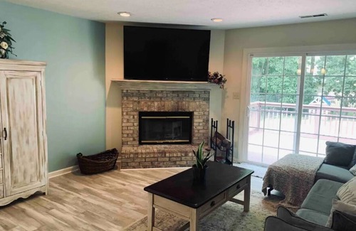 Mooresville House | Beautiful family/pet friendly home, great location