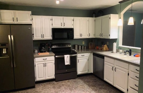 Mooresville House | Beautiful family/pet friendly home, great location