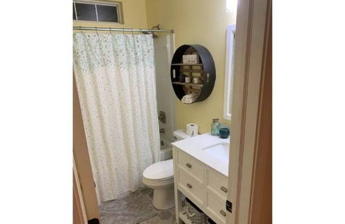 Mooresville House | Beautiful family/pet friendly home, great location