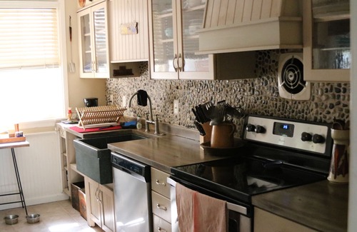 East Beach Cottage | Beautiful, Family/Pet-Friendly, East Beach Cottage