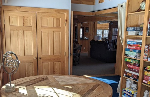 Mt Cobb House | Beautiful family retreat home in Northern Pocono.