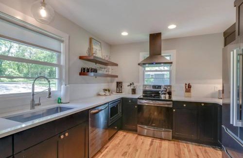 Franklin House | Beautiful Farm Retreat Fun For Family and Friends