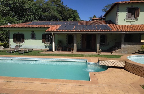 Sao Roque House | Beautiful farm with stunning views located in a charming and beautiful condominium.