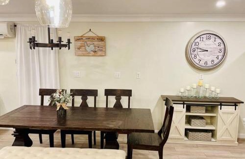 Fernandina Beach House | Beautiful farmhouse in Fernandina Beach