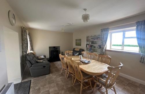 South Tipperary House | Beautiful Farmhouse an Hour’s Drive From Four Irish Cities