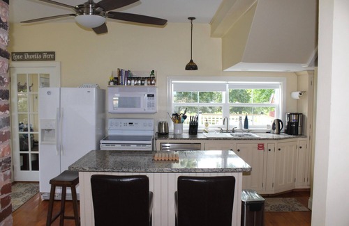 West Covehead Other | Beautiful Farmhouse minutes from National Park Beaches and Golf!