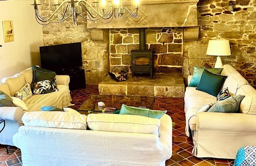 Bourseul Other | Beautiful farmhouse sleeps 2 to 6+ with 4 bedrooms, 1 bath & 3 shower rooms.
