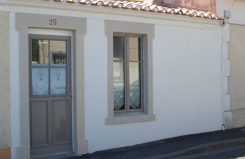 Les Sables d'Olonne House | Beautiful Fisherman's House "Between Ocean and Garden".