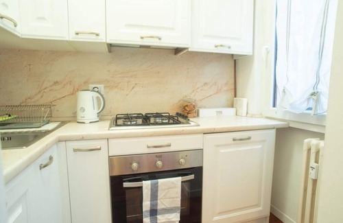 Central Station House | Beautiful flat in CITY CENTER. 10 min from central station 1 min from metro.