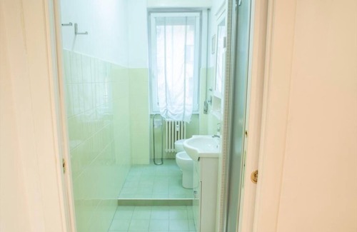 Central Station House | Beautiful flat in CITY CENTER. 10 min from central station 1 min from metro.
