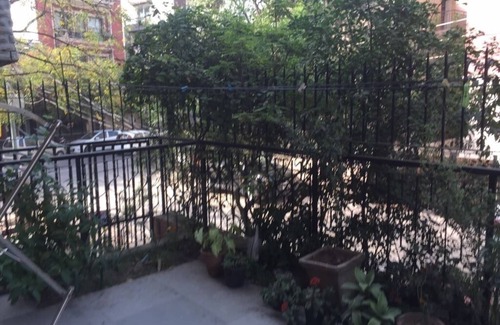 Kharera Apartment | Beautiful flat in Hauz Khas close to important land marks in NewDelhi
