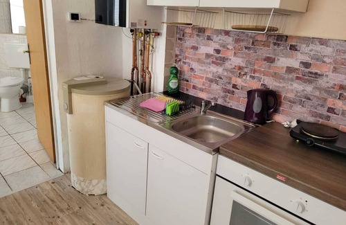 Zeitz Apartment | Beautiful flat with a lovely volleyball court